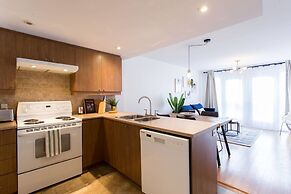 Fresh & Styled 2 Bedroom Apt in Mile End