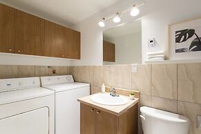 Fresh & Styled 2 Bedroom Apt in Mile End