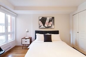 Fresh & Styled 2 Bedroom Apt in Mile End