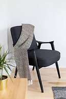 Stylish & Unique 3 Bdr Flat With Parking!