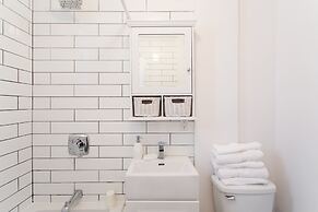 Urban Gem in Le Plateau