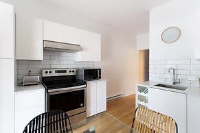 Urban Gem in Le Plateau