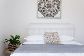 Urban Gem in Le Plateau