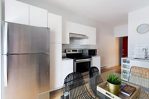 Urban Gem in Le Plateau