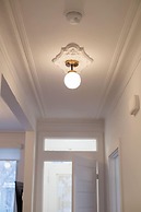 Charming Montreal 3 bdr Apartment Next to Subway