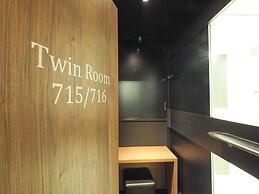 LEO YU CAPSULE HOTEL Funabashi