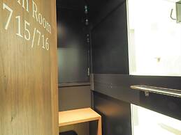 LEO YU CAPSULE HOTEL Funabashi