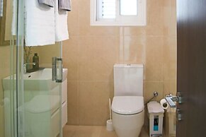 Phaedrus Living: Seaside Luxury Flat Natalia 102