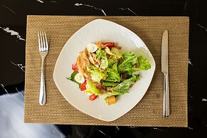 Heaven Gate Hotel O Quy Ho