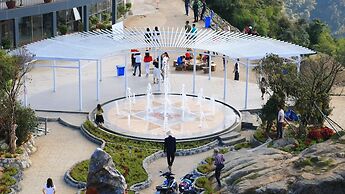 Heaven Gate Hotel O Quy Ho