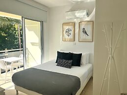 Constantinos Seaview Residence