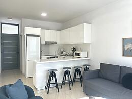 Constantinos Seaview Residence