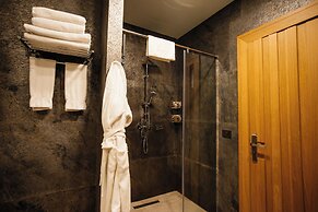 Shirvanshah Hotel