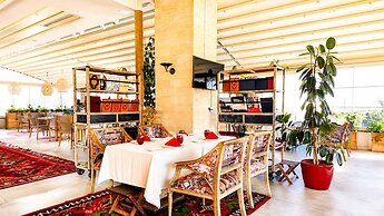 Shirvanshah Hotel
