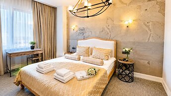 Shirvanshah Hotel