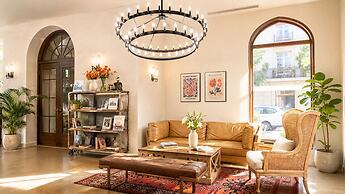 Shirvanshah Hotel