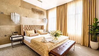 Shirvanshah Hotel