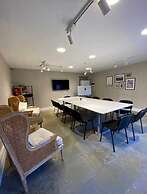 Shirvanshah Hotel