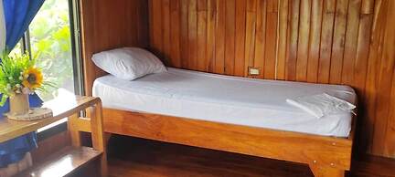 Hostel Marisol Playa Samara