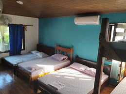 Hostel Marisol Playa Samara