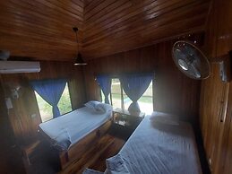 Hostel Marisol Playa Samara