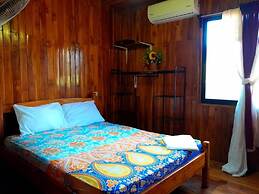 Hostel Marisol Playa Samara