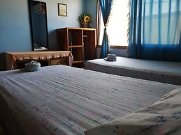 Hostel Marisol Playa Samara