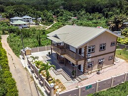 Flora's Self Catering