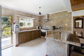 Flora's Self Catering