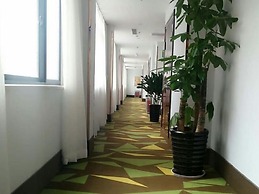 Vatica Qingdao Licang Xiazhuang Hexie Plaza Hotel