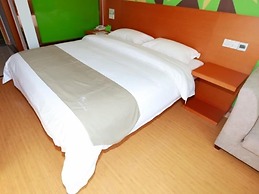 Vatica Qingdao Licang Xiazhuang Hexie Plaza Hotel