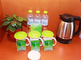 Vatica Qingdao Licang Xiazhuang Hexie Plaza Hotel