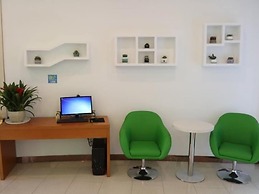 Vatica Qingdao Licang Xiazhuang Hexie Plaza Hotel