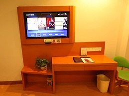 Vatica Qingdao Licang Xiazhuang Hexie Plaza Hotel