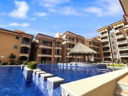 Beachfront Jaco Condos - Fully Equipped - 6 Pax