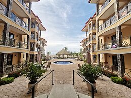 Beachfront Jaco Condos - Fully Equipped - 6 Pax