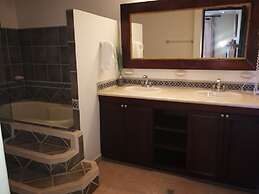 Beachfront Jaco Condos - Fully Equipped - 6 Pax