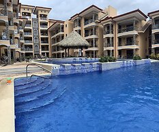 Beachfront Jaco Condos - Fully Equipped - 6 Pax