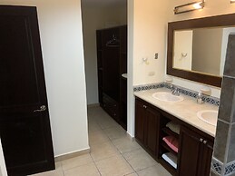 Beachfront Jaco Condos - Fully Equipped - 6 Pax