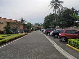 Beachfront Jaco Condos - Fully Equipped - 6 Pax