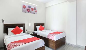 OYO 35787 Hotel Lotus