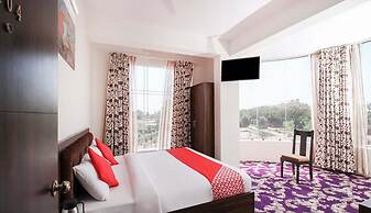 OYO 35787 Hotel Lotus