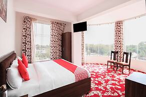 OYO 35787 Hotel Lotus