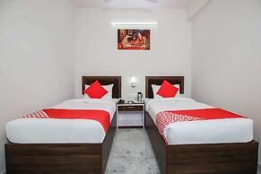 OYO 35787 Hotel Lotus