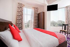 OYO 35787 Hotel Lotus