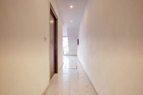 OYO 42743 Hotel Midway