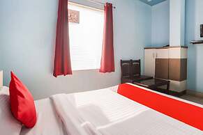 OYO 30366 German Cafe