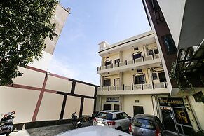 OYO 30231 Hotel Anshu