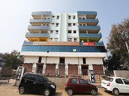 OYO 23463 Ar Square