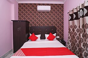 OYO 33471 Hotel Magadh Empire